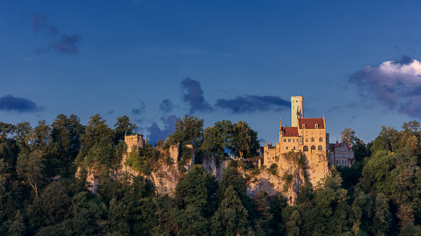 Burgen und andere Gebäude auf der Alb